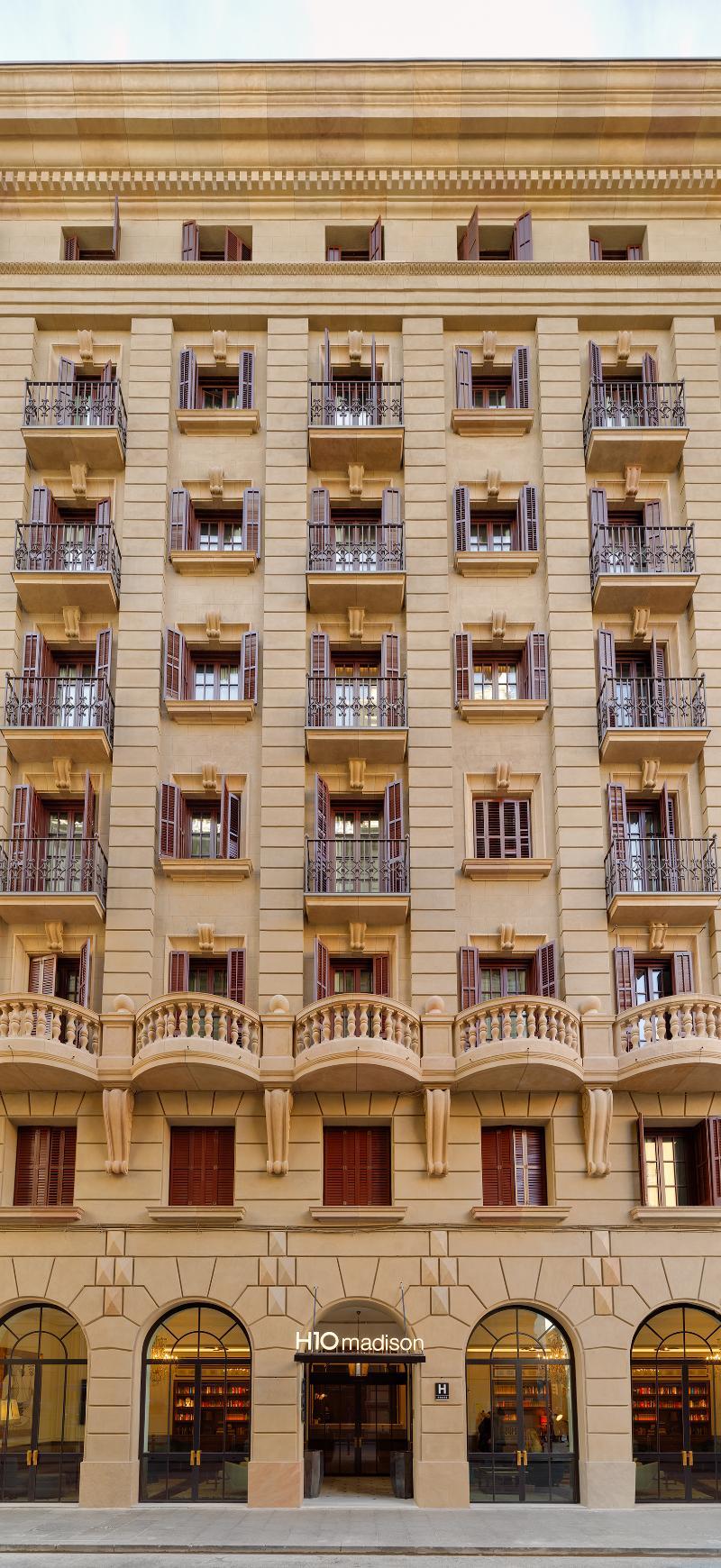 H10 Madison Hotel Barcelona Exterior photo